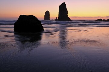 Monoliths, solidified lava rocks at Cannon Beach, Clatsop County, Oregon, USA, North America