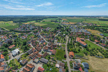 Die Stadt Schrozberg im Kreis Schwäbisch Hall in Baden-Württemberg im Luftbild