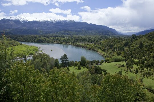 View of the blue Rio Palena glacial river, Carretera Austral, Ruta CH7 road, Panamerican Highway, Region de Aysen, Patagonia, Chile, South America, America, South America