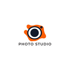 ILLUSTRATION PHOTOGRAPHY ABSTRACT CAMERA LENS SIMPLE LOGO ICON ORANGE COLOR TEMPLATE DESIGN ELEMENT VECTOR. GOOD FOR PHOTO STUDIO, APPS