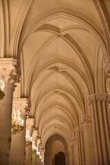 Fototapeta premium Voûtes à croisées d'ogives à l'église