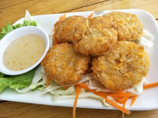 
Fried fish, delicious seafood, Koh Larn