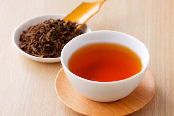 ほうじ茶　Hojicha, roasted green tea
