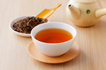 ほうじ茶　Hojicha, roasted green tea
