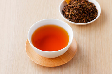 ほうじ茶　Hojicha, roasted green tea