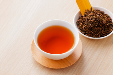 ほうじ茶　Hojicha, roasted green tea
