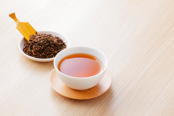 ほうじ茶　Hojicha, roasted green tea