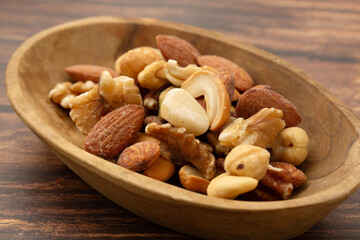 アーモンド、胡桃、ナッツの盛り合わせ