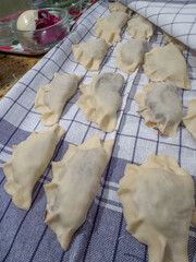 gotowe do gotowania ®oczni zlepione i nadziewane pierogi