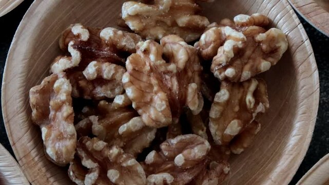 nueces vitaminas proteinas omega 3 grasa vegetal 