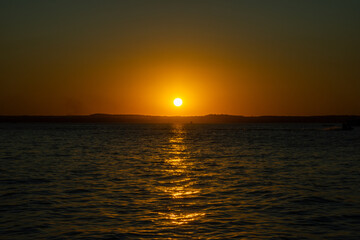 Obraz premium Sunset at Tocantins River from Ilha Canela (Cinnamon Island)- Tocantins, Brazil