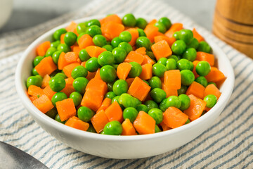 Organic Raw Steamed Frozen Green Peas and Carrots