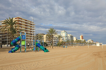 playa de gandía con parque para niños 4M0A7102-as25