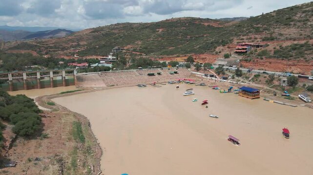 Laguna la angostura Cochabamba, Bolivia
