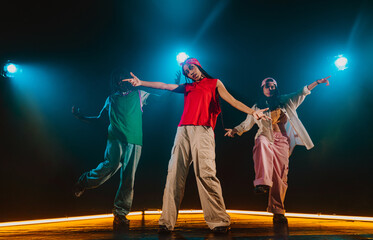 Group of hip hop dancer dancing together.