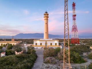 El faro de Sabinal en la reserva natural de Punta Entinas-Sabinar,  El Ejido, provincia de...