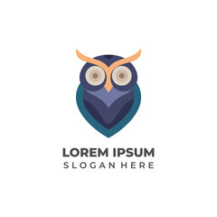 Fototapeta premium Modern owl logo with a simple design, perfect for businesses or brands aiming for an elegant and professional look
