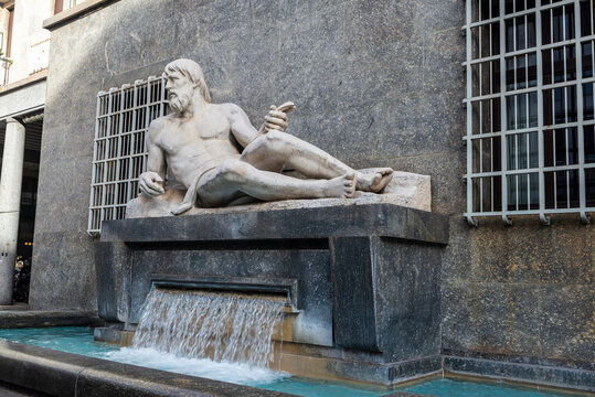 Fontana del Po, Turin or Torino, Piedmont, Italy