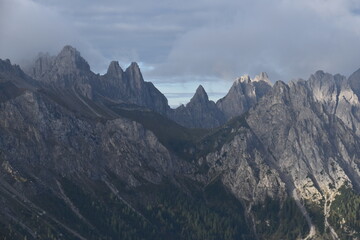 Naklejka premium Hiking in Northern Italy's stunning landscapes and scenery in the Dolomites Mountain Range 