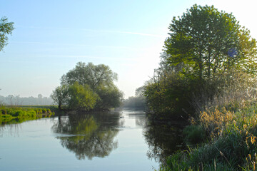 Landschaft,  Morgenstimmung, aufgestaute Moosach bei Freising