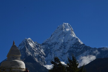 Hiking The Foot Lhotse Ama