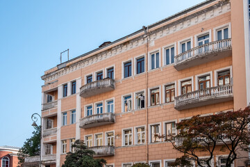 Fensterputzen in der Stadt