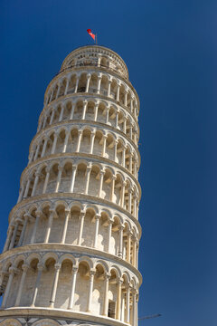 Tower of Pisa on a blue sky.