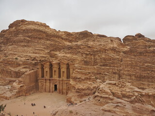 ヨルダン　ペトラ遺跡　エドディル