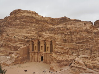 ヨルダン　ペトラ遺跡　エドディル
