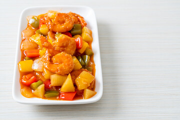 Stir-fried sweet and sour with fried shrimp
