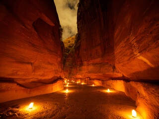ヨルダン　ペトラ遺跡　ペトラバイナイト