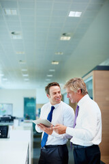 Obraz premium Business people, mentor or tablet in office for advice or financial report in accounting firm. Research, manager or professional accountant in discussion for finance career, online update or teamwork