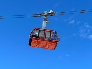 The Brunni cable car or Engelberg-Ristis-Brunnih&uuml;tte cable car - Canton of Obwalden, Switzerland (Luftseilbahn Engelberg-Ristis oder 65er Kabinen-Seilbahn or Brunnibahn - Kanton Obwald, Schweiz)