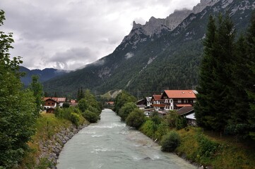 Unterwegs zum Isarstausee bei Kr&uuml;n
