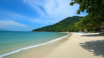Obraz premium Serene Tropical Beachscape: Azure Waters, White Sands, Lush Greenery