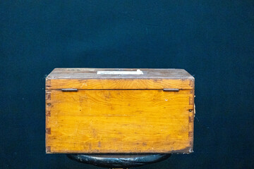 Holz Pendelkiste