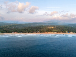 Fototapeta premium Agonda Beach in Goa Indien aus der Luft Aufgenommen