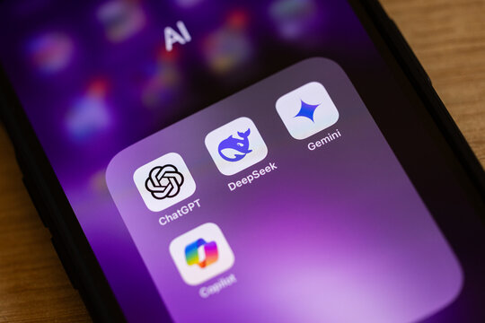 Smartphone screen showing AI icons