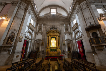 Fototapeta premium Trindade Church - Porto, Portgual