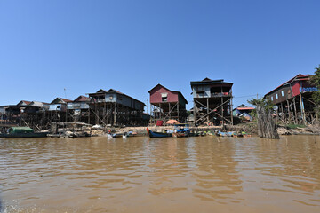 トンレサップ湖・水上集落ボートクルーズ／カンボジア