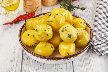 Hot boiled baby potato with oil