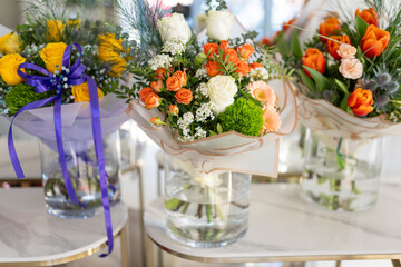 Bukiet Kwiatów w kwiaciarni © Marcin