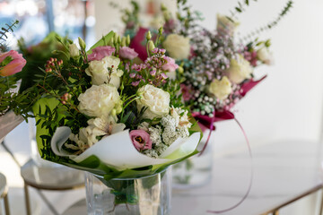 Bukiet Kwiatów w kwiaciarni © Marcin