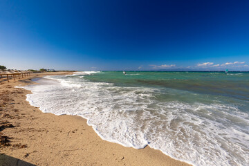 Krajobraz letni, grecka wyspa Lefkada, niebieski kolor, relaks i wypoczynek, Morze Jońskie, tło do projektu, tapeta © anettastar