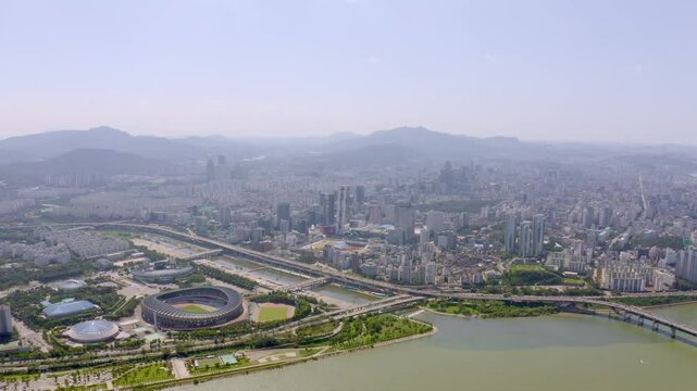 서울의 상징적인 풍경: 잠실운동장, 코엑스, 한강을 담은 드론 뷰, Iconic Scenery of Seoul: Drone Footage Featuring Jamsil Stadium, COEX, and Han River