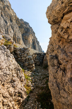 Lagazuoi Fanesgruppe Dolomites Kaiser J&auml;ger via ferata ruins of world war one