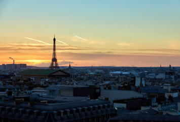eiffel tower at sunset