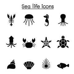 Fototapeta premium Sea life icon in thin line style icon set