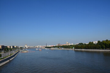 Naklejka premium A walk through Moscow offers a captivating blend of history, culture, and modernity