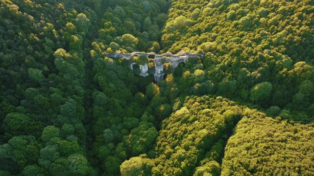 Discover the history and architectural structure of Kurşunlugerme Aqueduct with drone! This ancient aqueduct from the Roman period is located in &Ccedil;atalca, Istanbul, as an engineering marvel.